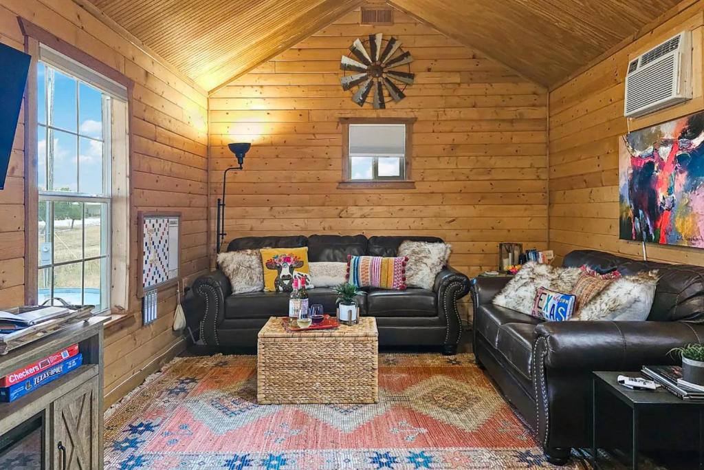 Doss-Spring Creek Cabin photo 2