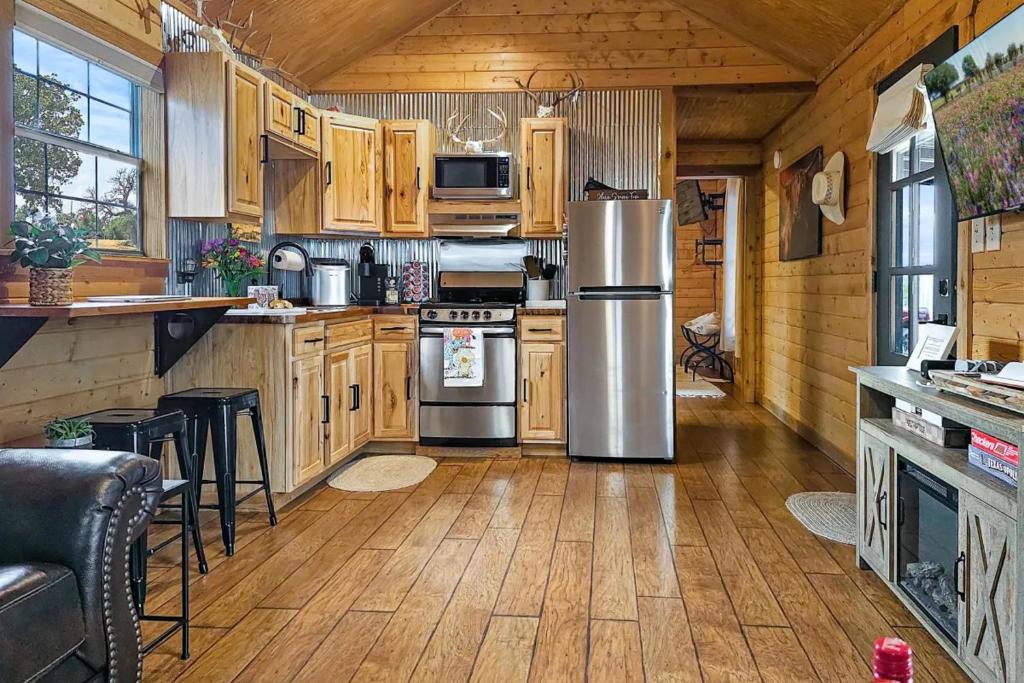 Doss-Spring Creek Cabin photo 3