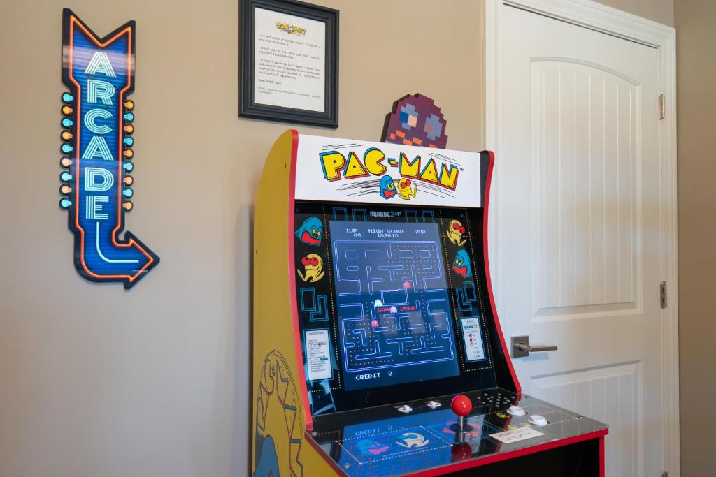 New Build - Walk-In 3BR Condo with Arcade Game - FREE ATTRACTION TICKETS INCLUDED -- FHG-207 photo 4