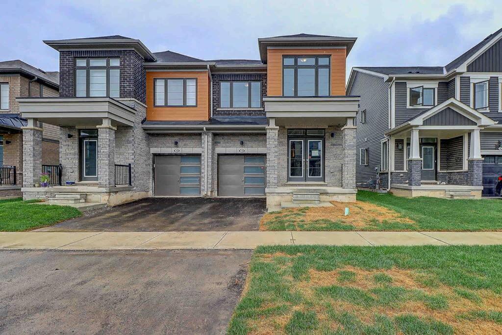Modern NEW Build in Caledonia