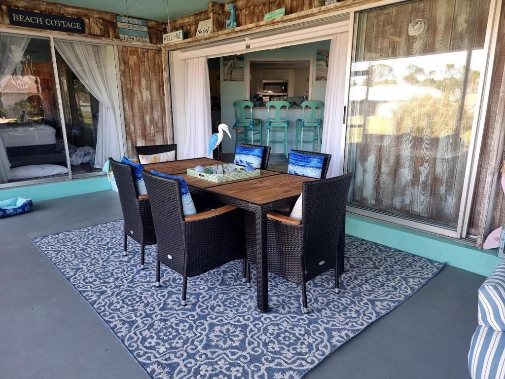 Woodstork Pond Cottage image