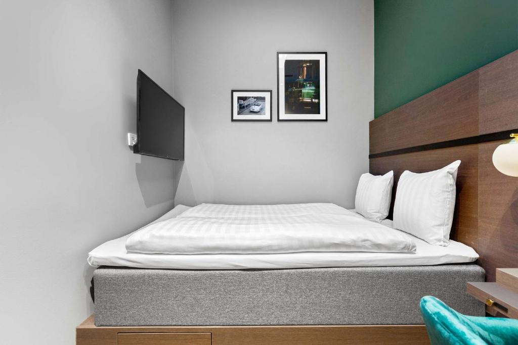 Best Western Plus Kungens Kurva - Tap to explore photos