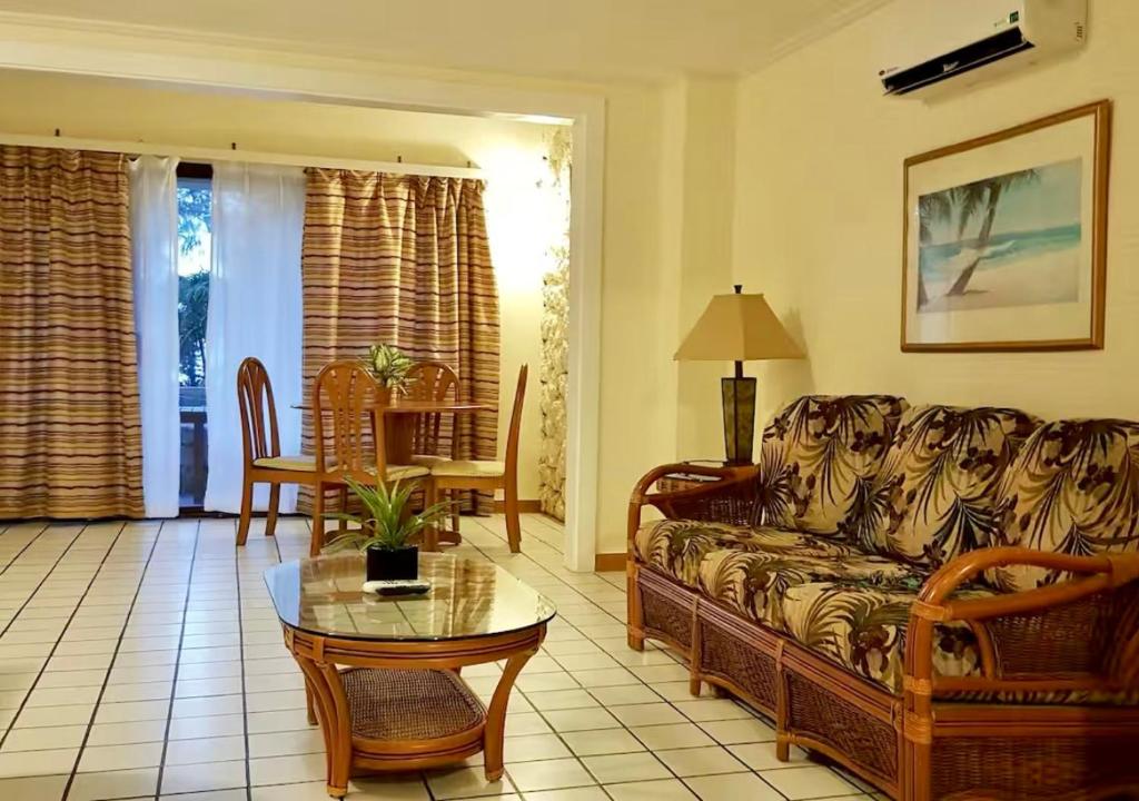 Chalan Kanoa Beach Hotel photo 3