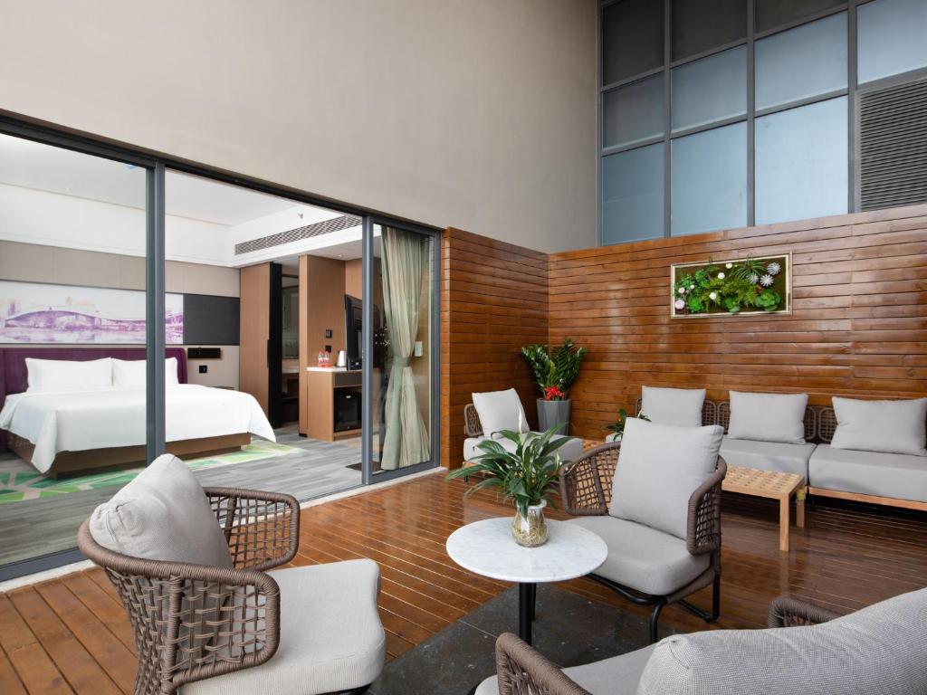 Hampton by Hilton Shenzhen Baoan Stadium photo 4
