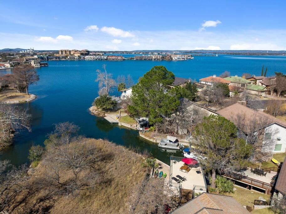 Waterfront Home+ pool+ spa- Lucy on the Lake LBJ! photo 2
