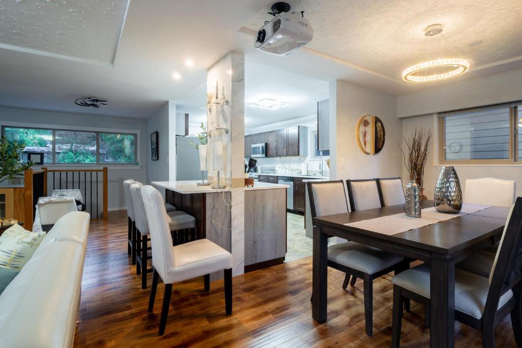 NorthVAN nature living home photo 1