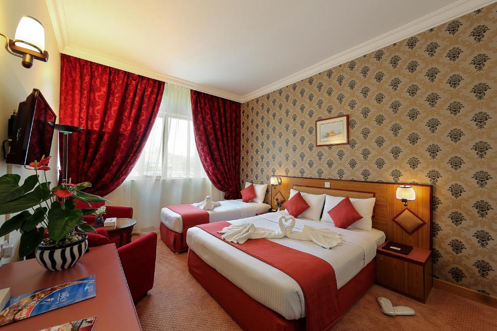 Семейный (Семейный номер Делюкс), Отель Jonrad Hotel