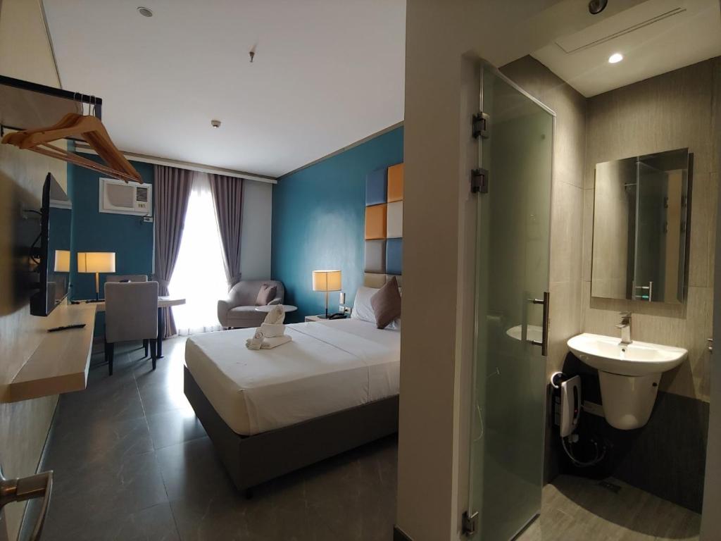Yes Hotel San Ildefonso Bulacan - Tap to explore photos