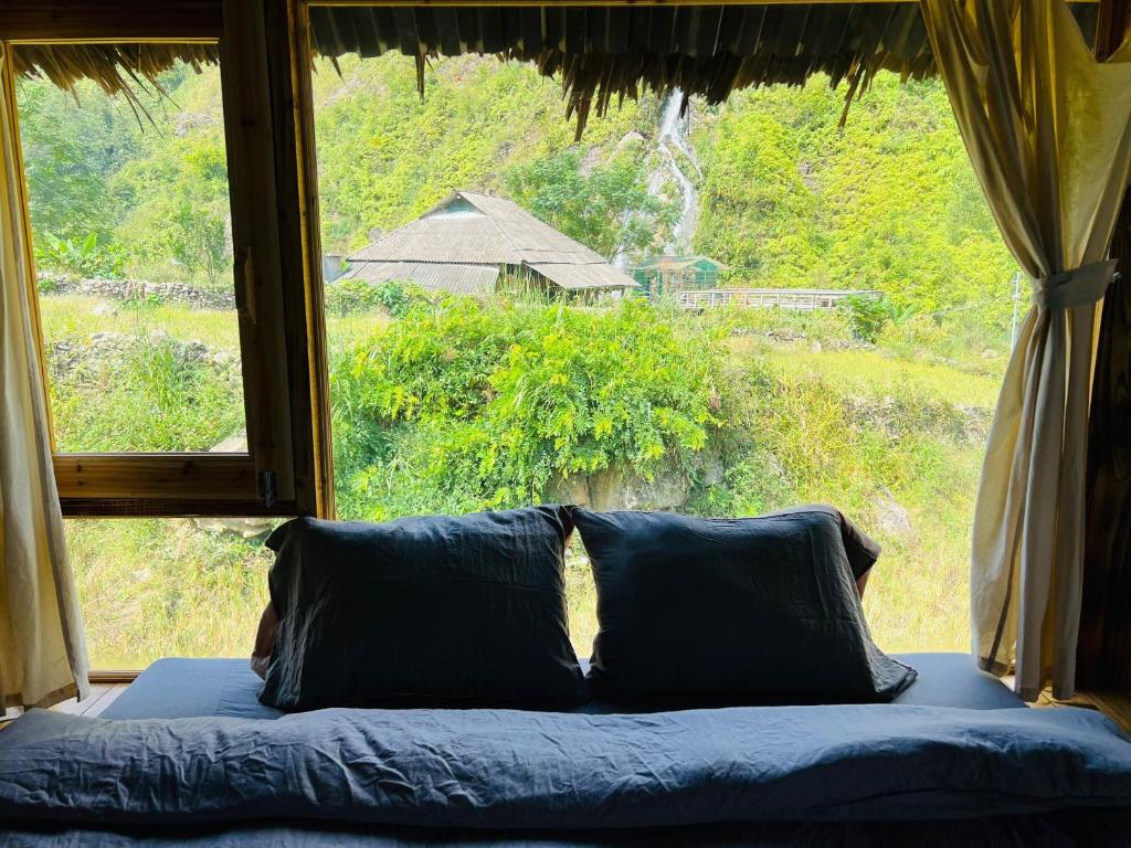 Lao Chải riverside stay&coffee