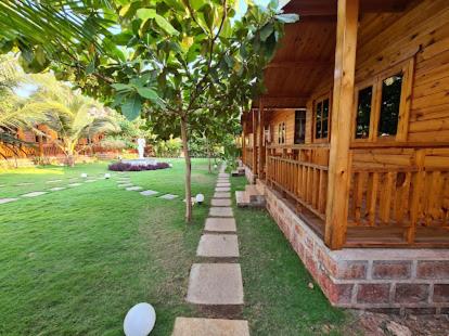 TP cottages Beach Resort photo 3