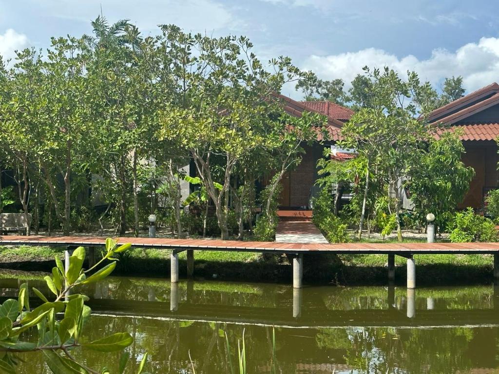 The Beatles Lagoon photo 4