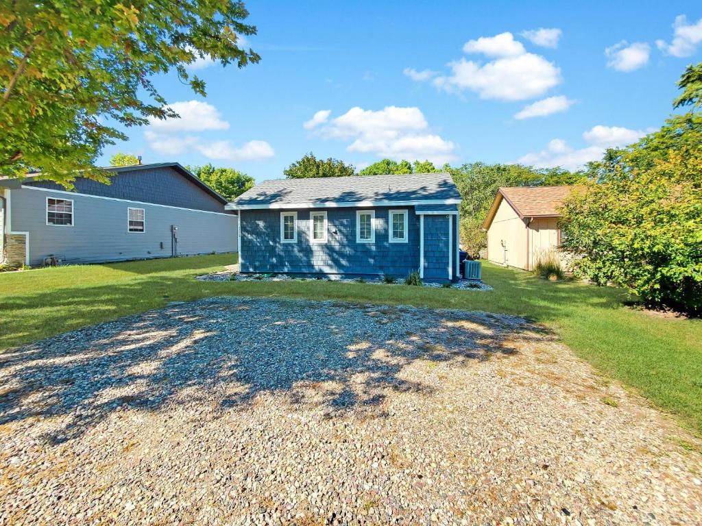 The Canal Cottage off West Lake Okoboji photo 1