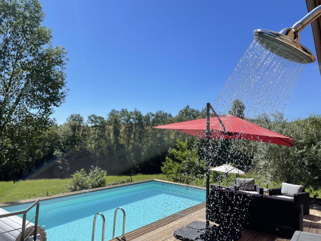 La Manou, esprit bois avec piscine privee photo 4