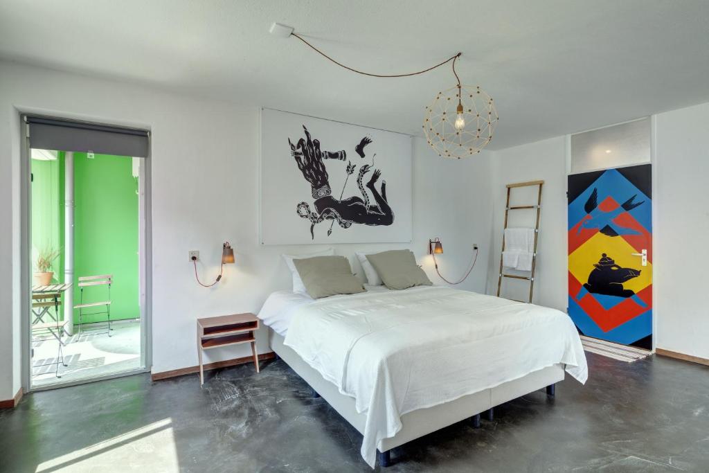 Двухместный (Двухместный номер Делюкс с 1 кроватью и балконом), Bed and Breakfast Zuid Oost Heesterveld / BnB ZOH