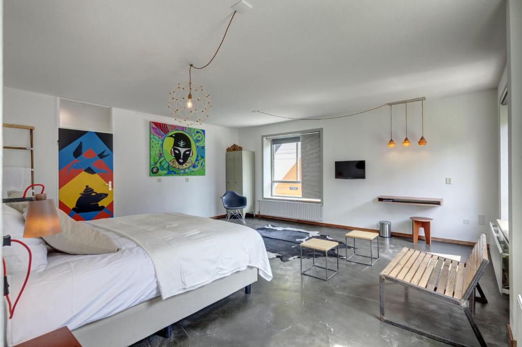 Двухместный (Двухместный номер Делюкс с 1 кроватью и балконом), Bed and Breakfast Zuid Oost Heesterveld / BnB ZOH