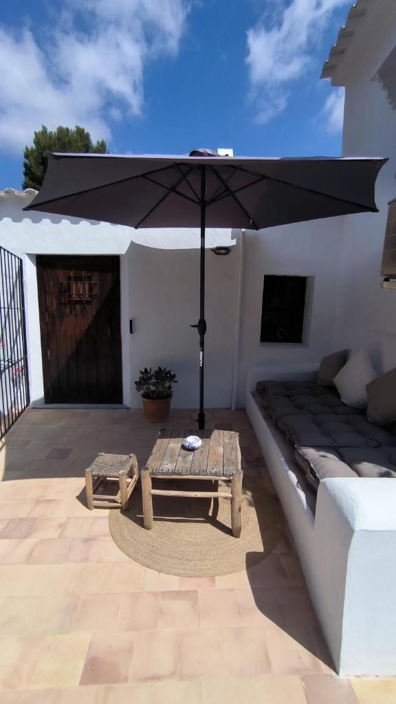 Authentic Finca Ibicenco with Large Pool photo 1