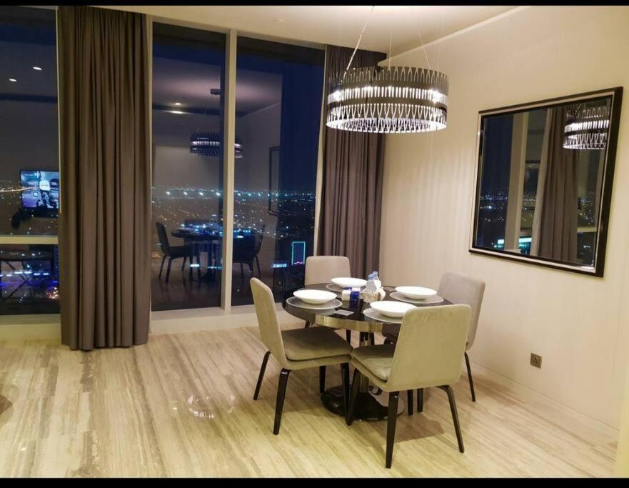 Luxury Apartment in Downtown photo 4