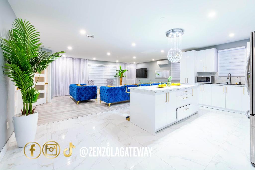 Zenzola's gateway Near Downtown