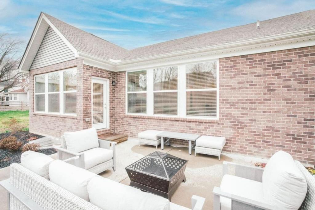 Modern, Loveland Luxury Oasis by Trails, I-71 photo 4