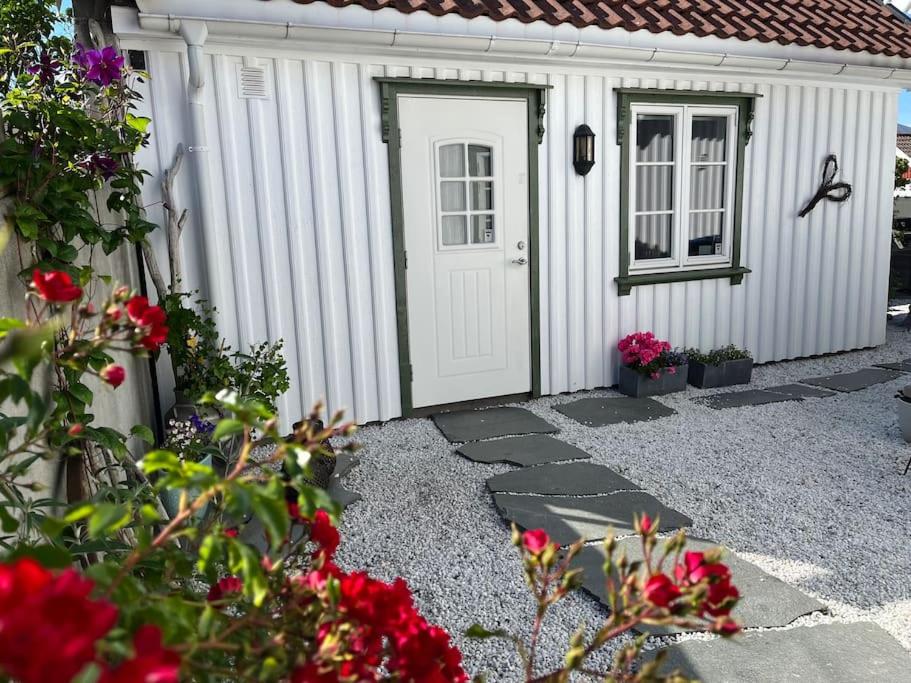Idyllisk lite anneks med enestående uteplass photo 4