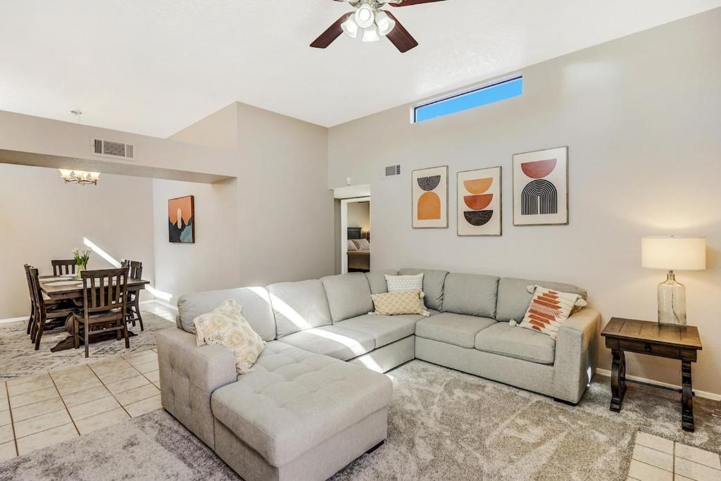 The Oso Cozy Casita - Cute, Cozy & Private photo 2