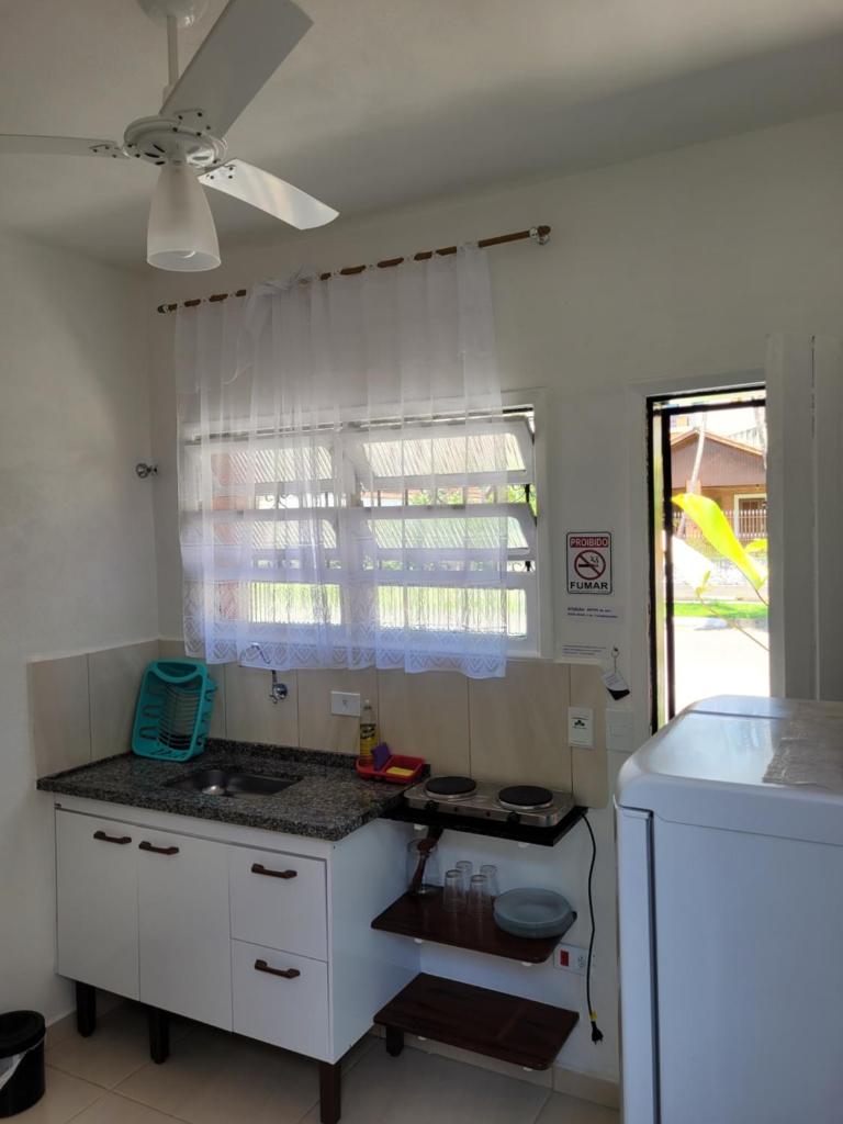 Kitchenette Charmosa no Itagua photo 2