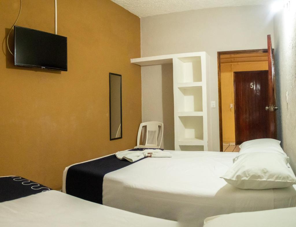 Hotel Colonial photo 4