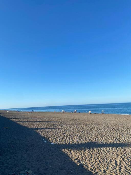 Superbe appartement avec 3 chambres dans résidence bord de mer avec piscine photo 3