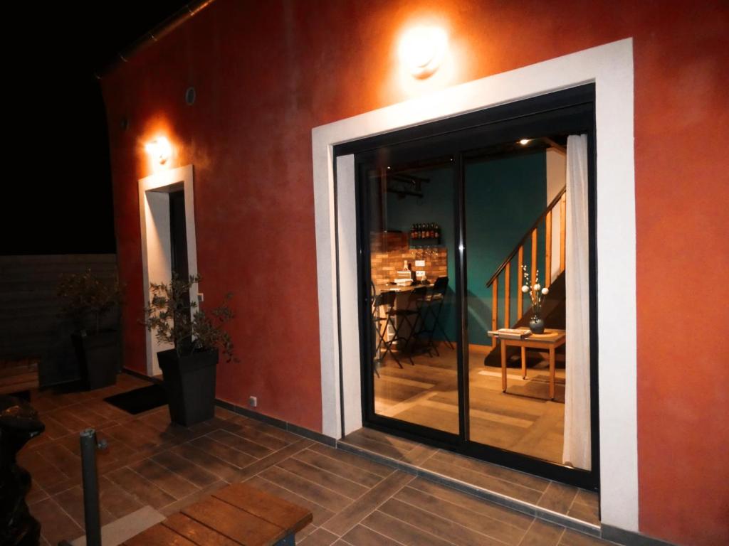L'Escale d'Aubagne votre refuge chaleureux pour un séjour relaxant photo 3