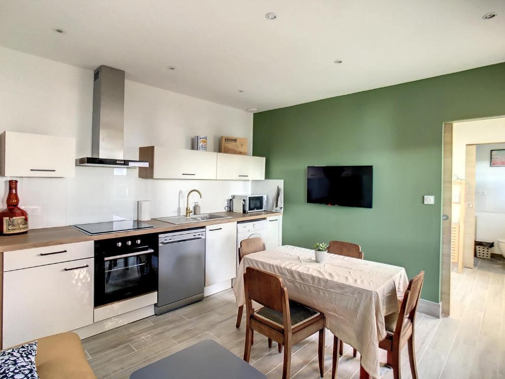 Appartement aux salins du lion photo 3