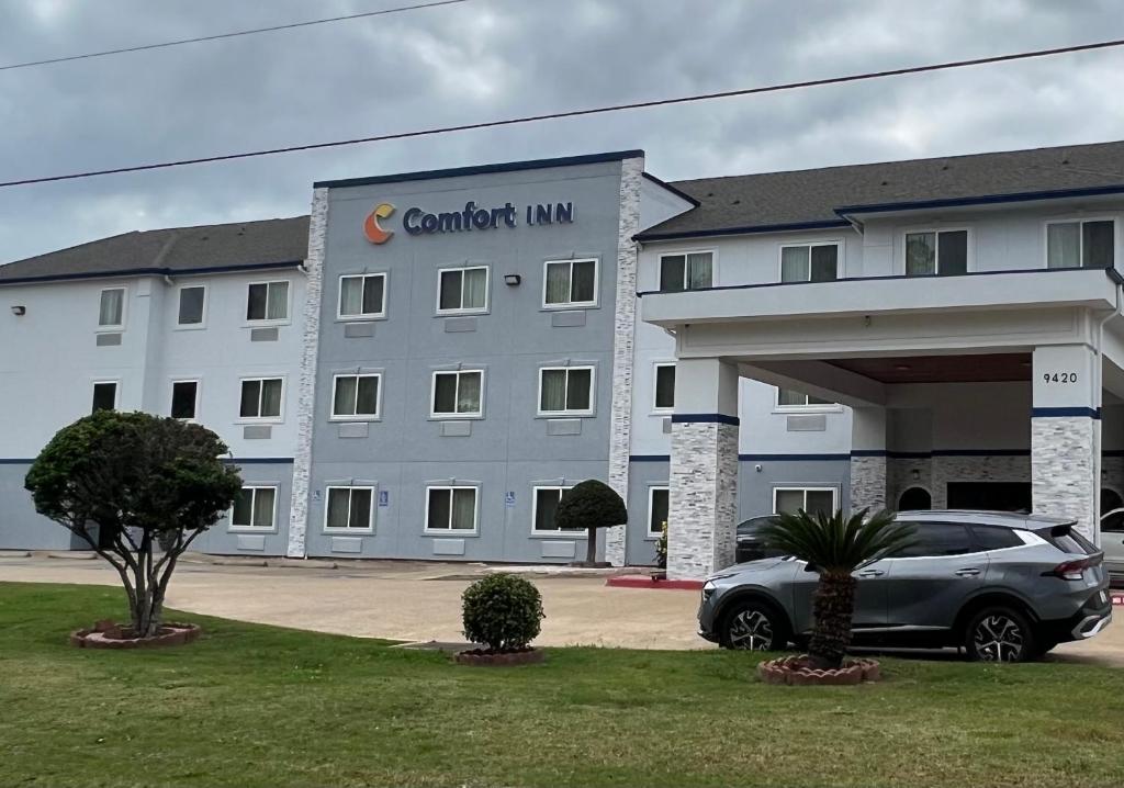Comfort Inn Shreveport I-49 image