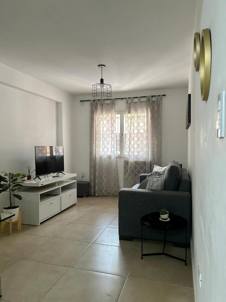 Departamento nuevo, planta baja, con patio photo 1