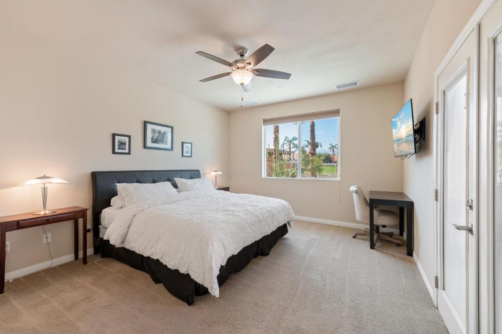 Palms Place in Indio photo 3