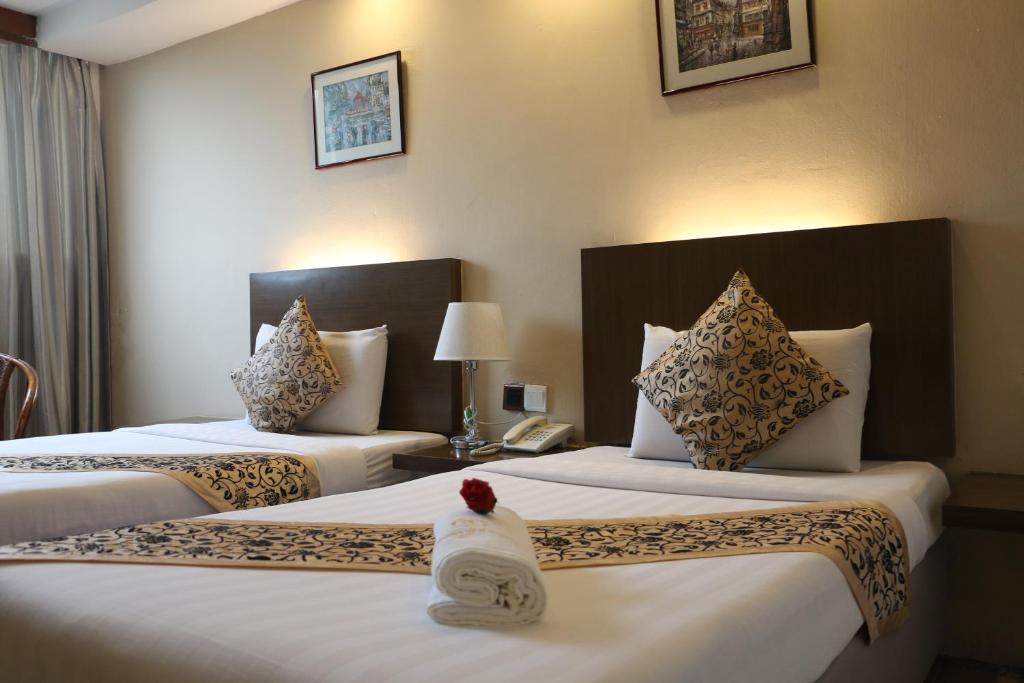 Eagle Bay Hotel photo 2