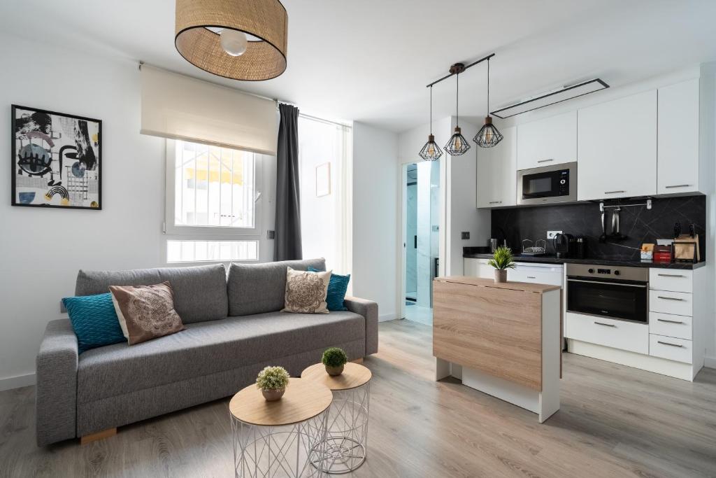 Apartamento Manola con terraza junto al Corte Inglés photo 4