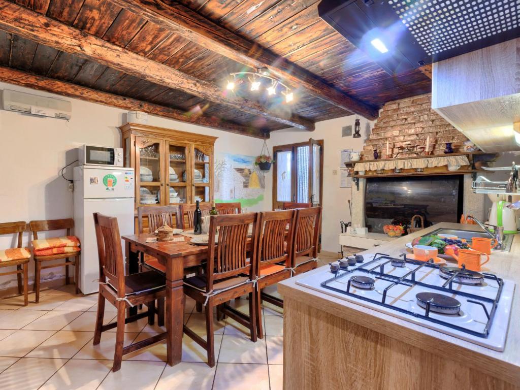 Holiday Home Bozac - VOJ100 by Interhome photo 3