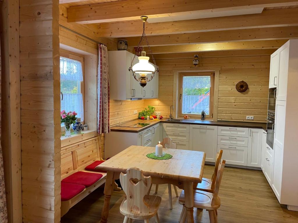 Holiday Home Chalet Sven by Interhome photo 2