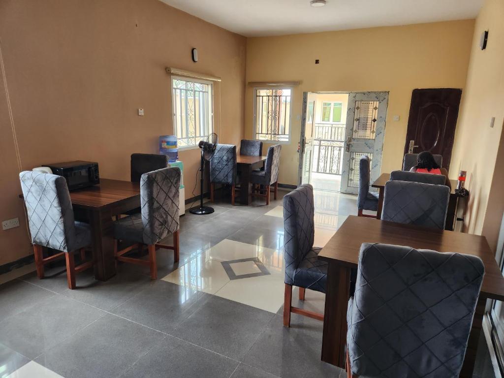 See Good Guest House Enimarire photo 1