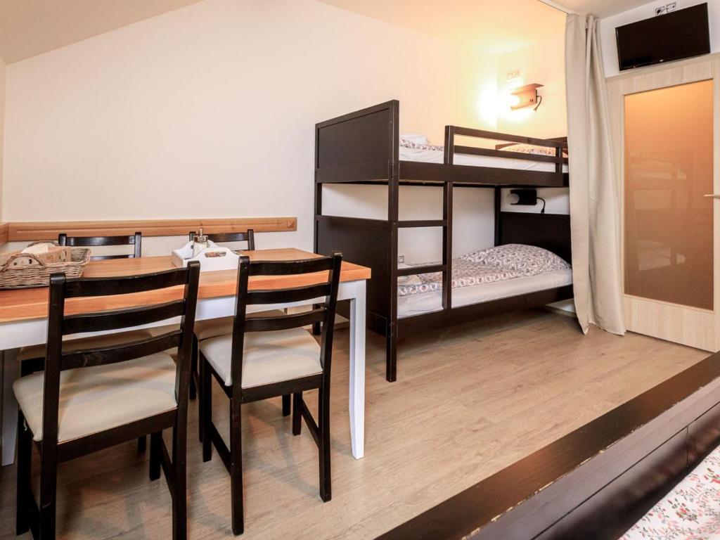 Apartment Arnoltice 7 by Interhome photo 3