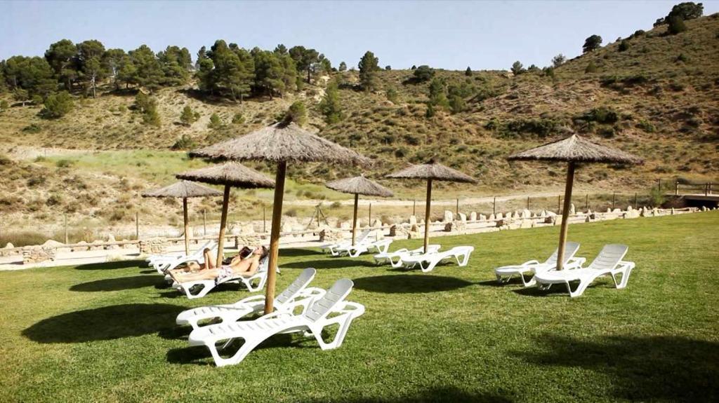 Casa rural El Salero Piscina campo de fútbol y voley chimenea barbacoa photo 3