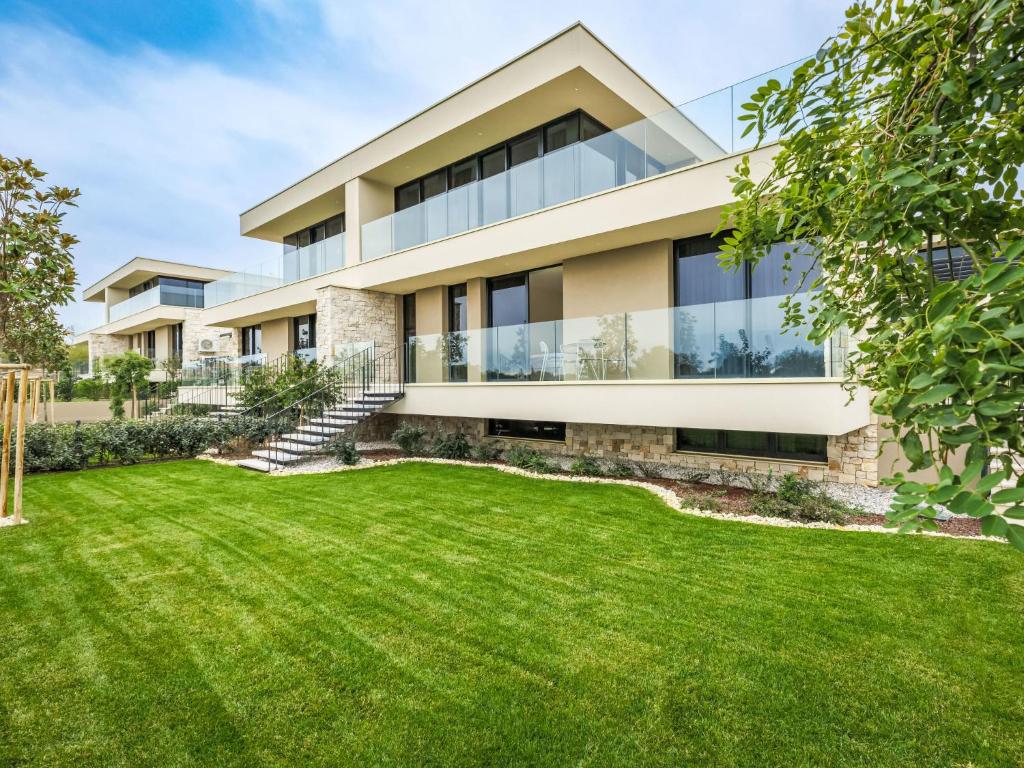 Holiday Home Semi-detached Villas Crveni vrh by Interhome photo 4