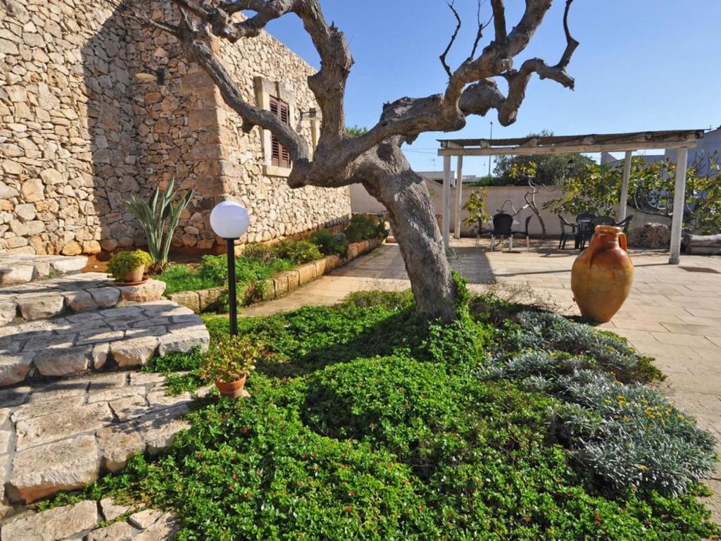 Holiday Home Trullo Malaspina-2 by Interhome photo 2