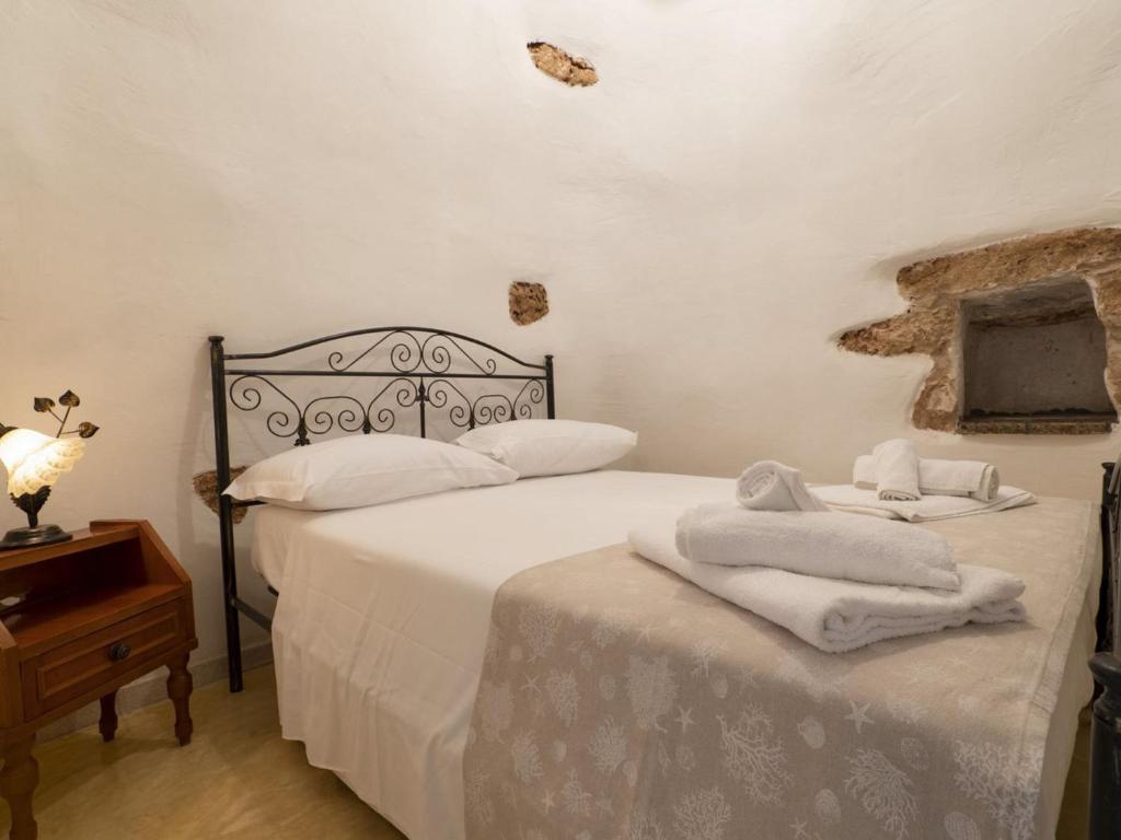 Holiday Home Trullo Malaspina-2 by Interhome photo 3