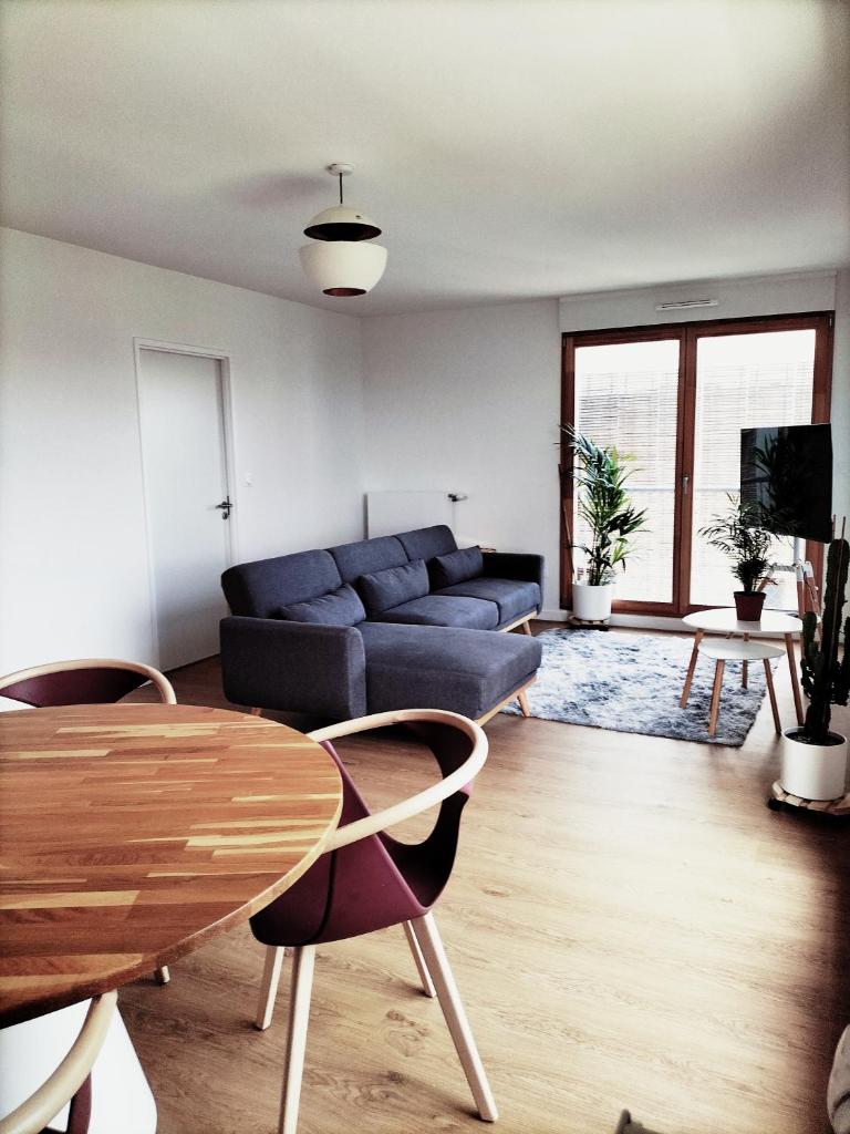 Appartement familial tout confort avec terrasse a vue panoramique a 8 minutes de Paris