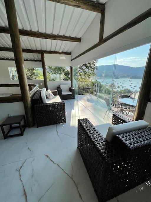 Extraordinária casa Ilha grande