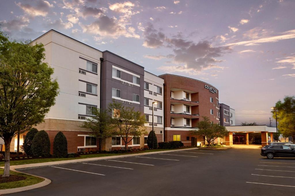 Courtyard by Marriott Nashville Goodlettsville image