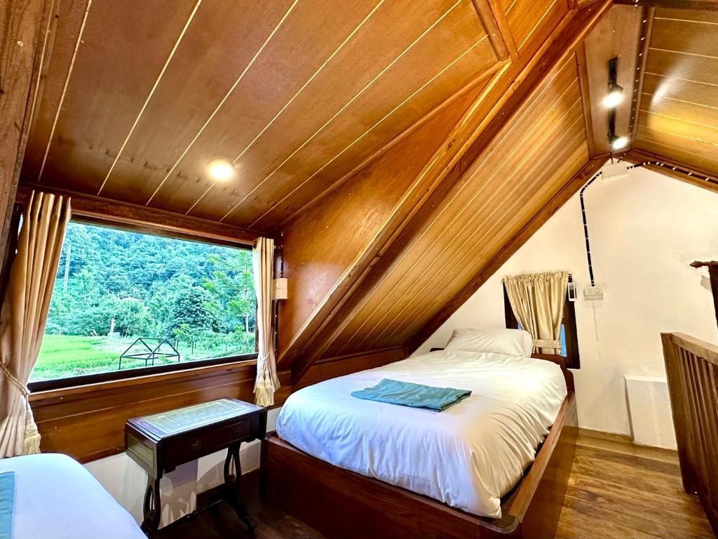 Ban Kaew Mo Ra Glamping & Restaurant photo 3