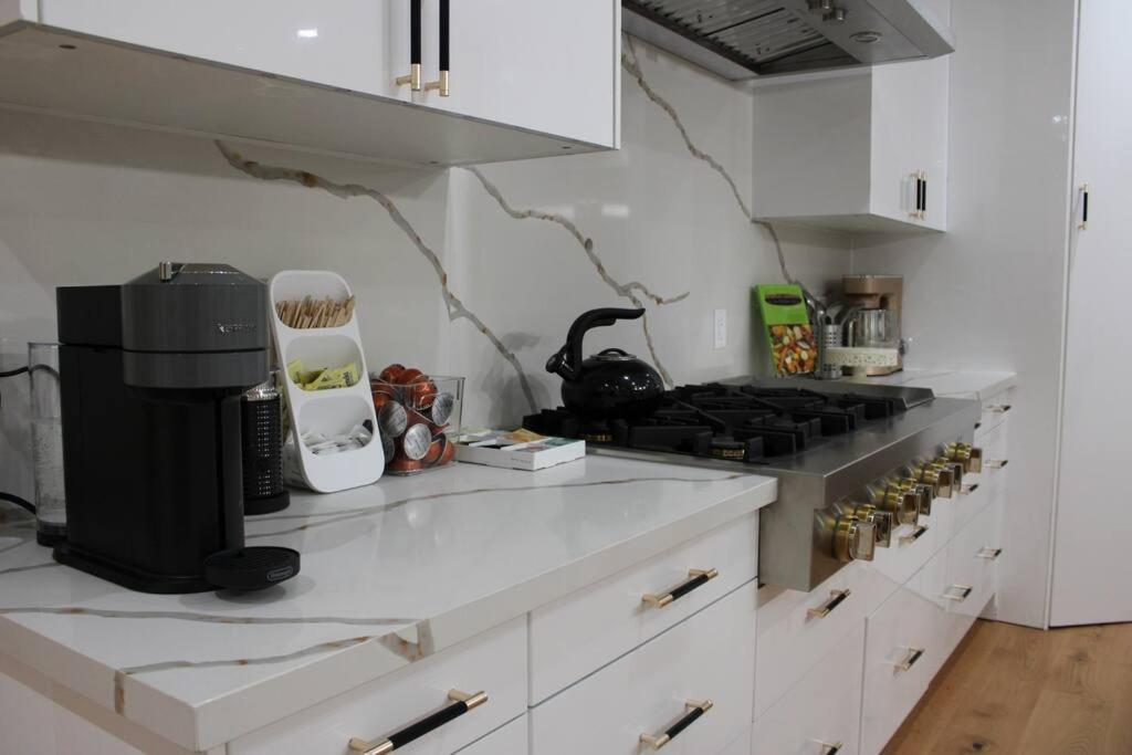 Where Luxury Retreat meets Convenience! photo 4