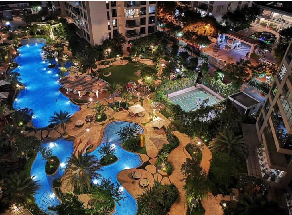 ESTELLA HEIGHTS, 2BR-5 STAR, RESORT LIVING, DIST.2