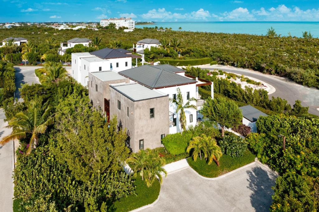 Bora 4 BR Villa photo 1